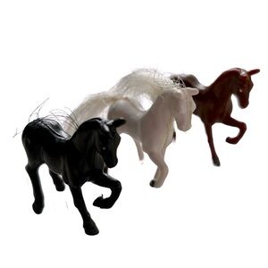 Vintage Miniature Polly Pocket Horse Set‎ of 3